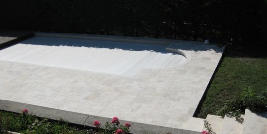 terrasse piscine en pierre BIVIER